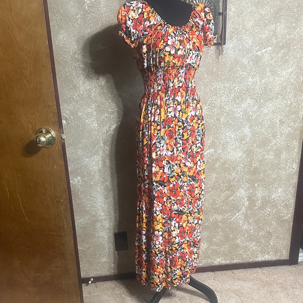 Floral Puff-Sleeve Orange Maxi Dress with Smocked Waist